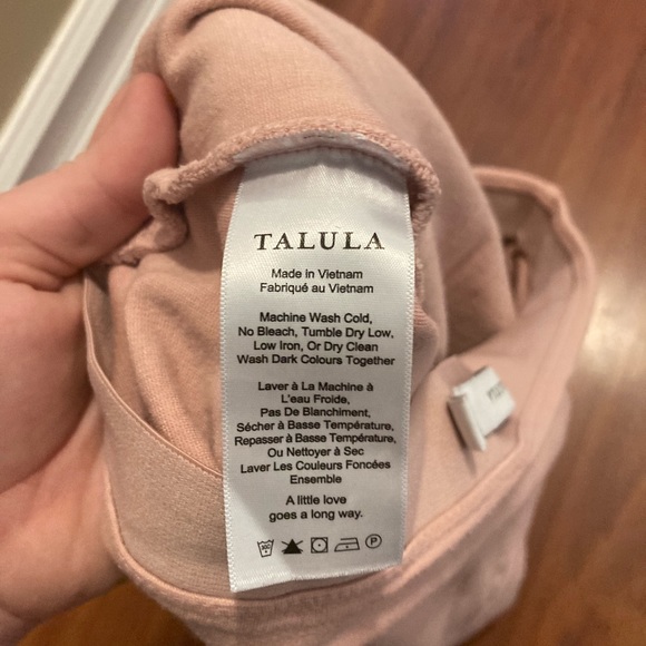 Aritzia talula light pink mini skirt medium - Picture 4 of 5
